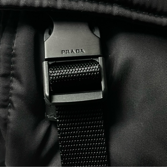 Prada Authentic Logo Stripe Messenger Bag Tessuto - Picture 8 of 16